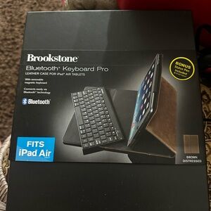 New Brookstone Leather Keyboard Case for iPad Air - Brown
